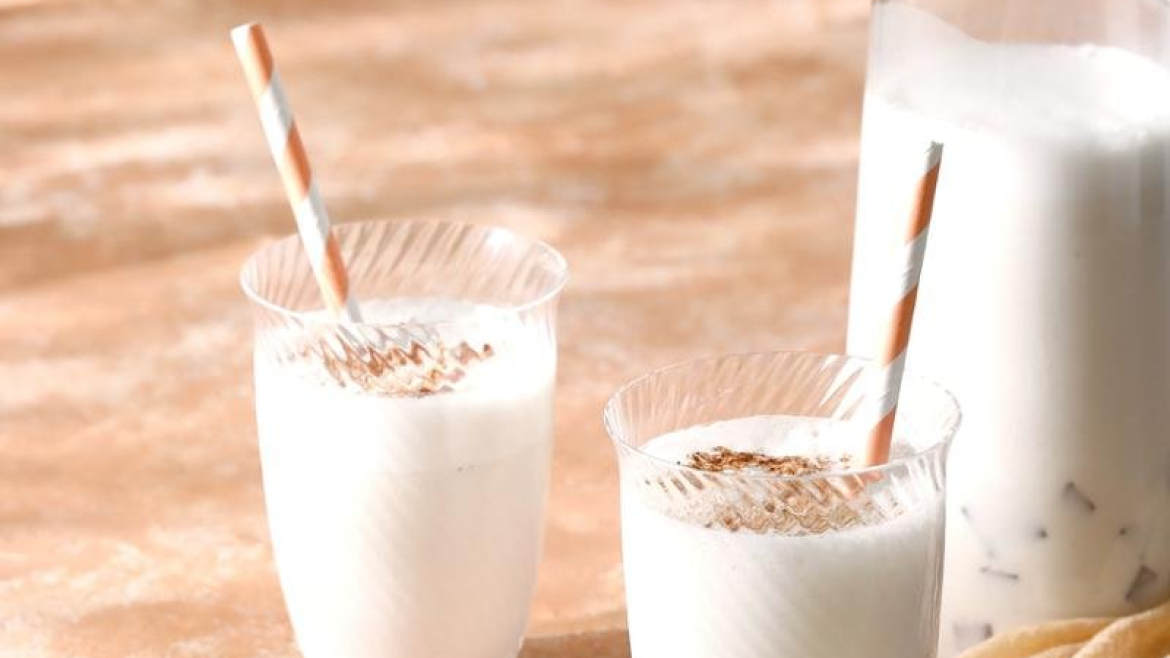 Horchata de arroz (domácí zeleninový rýžový nápoj).jpg