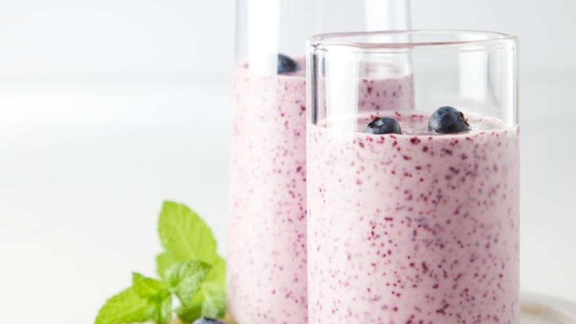 Borůvkový jogurtový smoothie.jpg