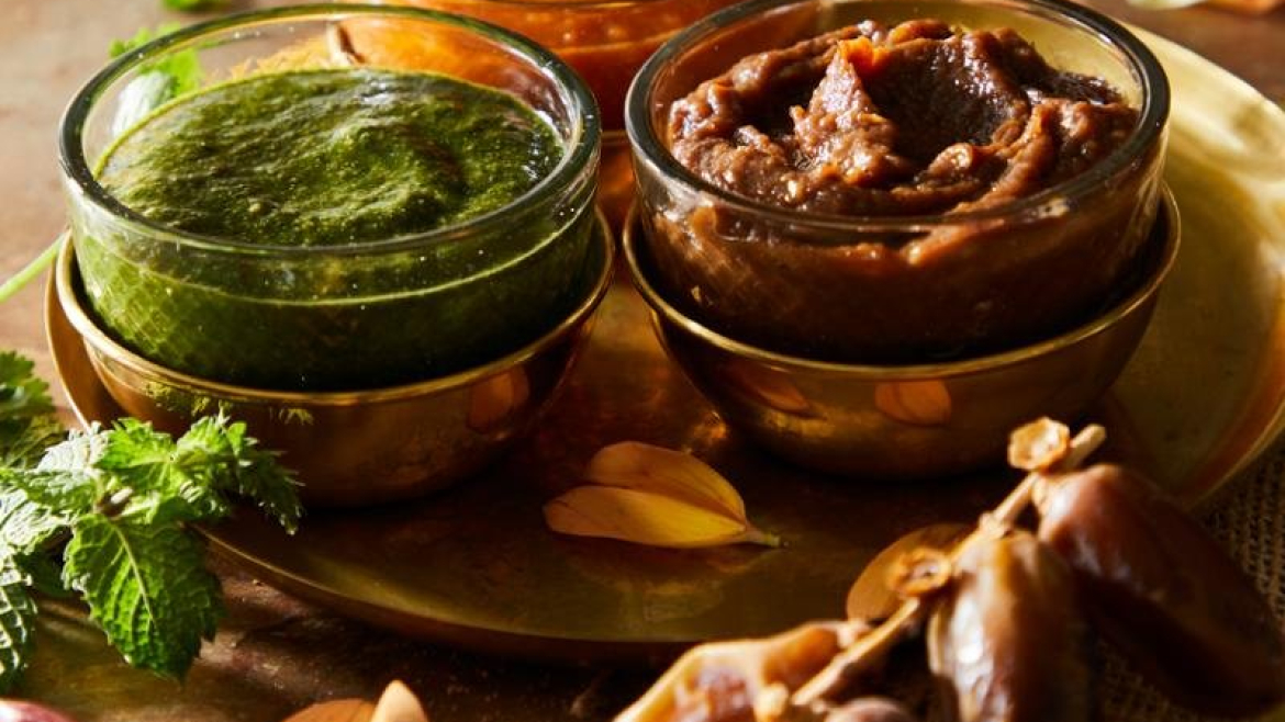 Indické chutney z máty a koriandru.jpg
