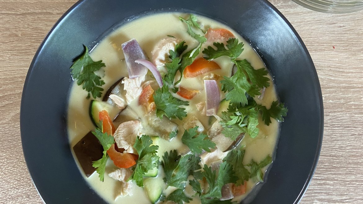 Kuracie thajské karí so zeleninou a kokosovým mliekom - recept podla Ondreja SLaninu #tefalpikantnemenu